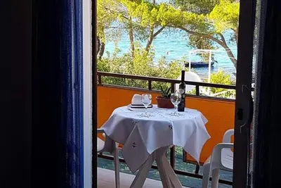 Image de Appartement d'une chambre avec le balcon et la vue sur le mer Loviste, Peljesac (A-15150-a)