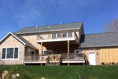 Image de Prix Du Jour De La Main-D'Oeuvre RÉDUIT Spacieux, 4 Br Family Home avec Amazing Golf Course Voir