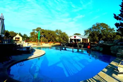 Image de Cody's Happy Trails Ranch Location de vacances -Nouveau Braunfels Texas!