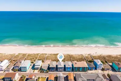 Image de Vents à Carolina Beach: condo Oceanfront, 2br, 2ba, 6 couchages. Piscine communautaire!