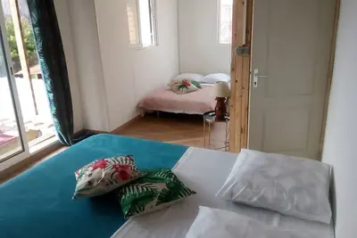 Image de Maison 2 chambres avec belle terrasse offrant une vue directe sur la mer