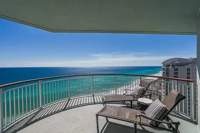 Image de Luxueux Penthouse au dernier étage à Beach Colony East