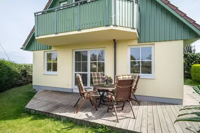 Image de First floor apartment Mr-1 in the Meeresrauschen house in the Baltic seaside resort of Wustrow
