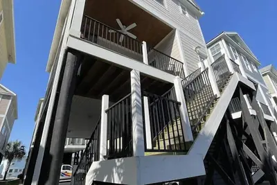 Image de Just Beachin '- Complexe de deuxième rangée à Garden City Beach