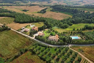 Image de Farmhouse Apartment (Lilac 2+2) Volterra Area, San Gimignano, Pisa