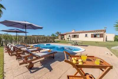 Image de Fantastique domaine rural avec piscine, jardin, terrasse, climatisation et Wi-Fi