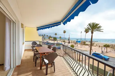 Image de Charmante maison de vacances Apartamento Boliches avec vue sur la mer, Wi-Fi et terrasse