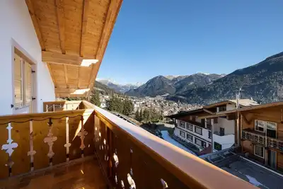 Image de Appartement de vacances rustique \"Villa Mazzel\" avec Wi-Fi, balcon et vue sur montagne