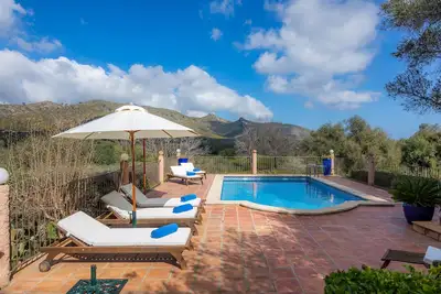 Image de Maison de campagne romantique avec vue sur les montagnes, piscine, Wi-Fi
