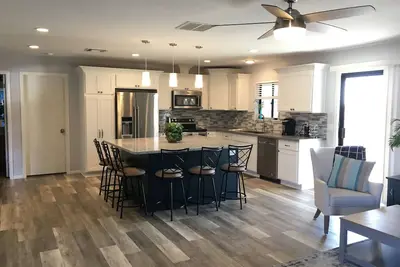 Image de Beautiful 2 bedroom in quiet neighborhood