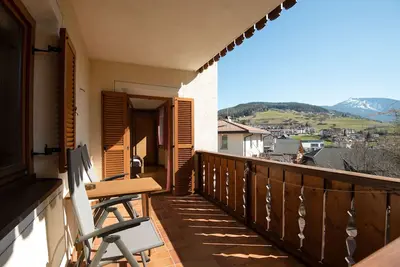 Image de Appartement 4 \"Zur Sonne\" avec vue sur montagne, balcon et jardin