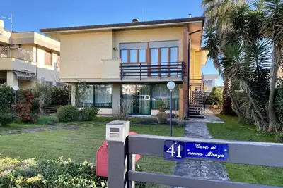 Image de Appartement avec jardin près de la mer