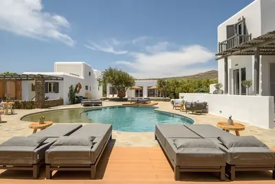 Image de Olive Mykonos Villas - Suite face à la piscine