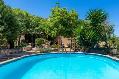 Image de Finca Son Lloringo avec beau jardin extérieur, arbres fruitiers et Wifi
