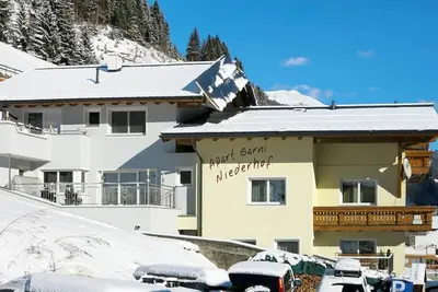 Image de Merveilleuse maison de vacances privée pour 20 personnes avec Wifi, Tv, terrasse et parking