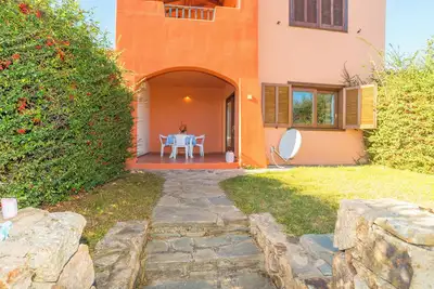Image de Appartement \"Villetta Porto Ottiolu 203\" proche de la marina et de la plage avec balcon