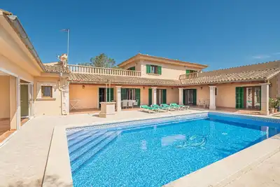 Image de Belle maison de vacances privée avec climatisation, piscine privée, Wifi, Tv, terrasse et parking