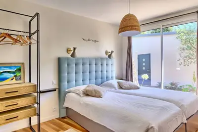 Image de Magnifique maison de vacances pour 6 personnes avec Wifi, piscine privée, Tv, terrasse et parking