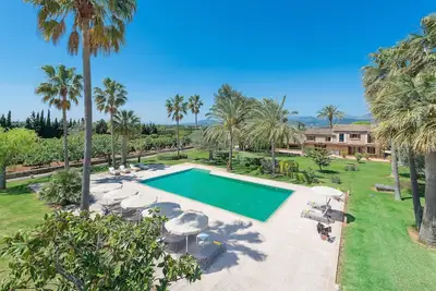 Image de Villa luxueuse dans un cadre idyllique – Finca Can Duró