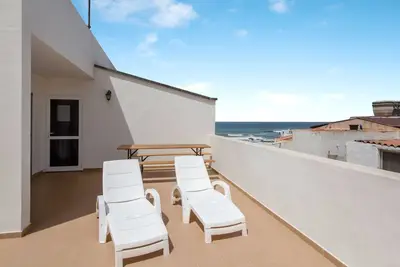 Image de Appartement central \"Miguel Benitez\" sur la plage avec terrasse, vue sur l'océan et Wi-Fi