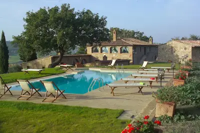 Image de Villa Ă Monticchiello avec 7 chambres Ă coucher, 14 couchages