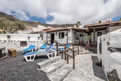 Image de Maison de vacances canarienne traditionnelle \"MarĂa\" avec Wi-Fi, terrasse et vue sur la montagne