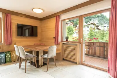 Image de Appartement rustique \"Emil\" avec balcon, vue sur les montagnes, jardin et Wi-Fi