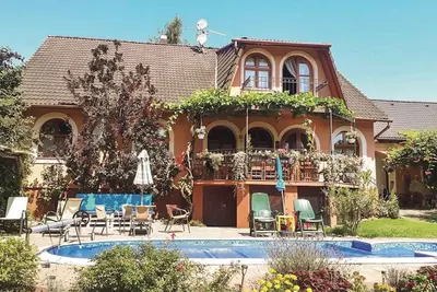 Image de Maison de vacances avec piscine et pataugeoire