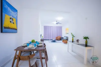 Image de Sky Peak (9pax) ホ ー ム ス テ イ @ Jb City Homestay