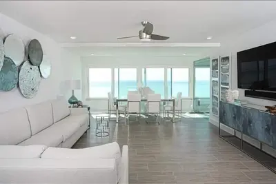 Image de Horizons West Unit # 608 3 chambres, 2 salles de bain avec une Vue Spectaculaire Sur Le Golfe! !