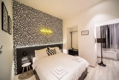 Image de Studio Tripple Bb moderne dans le centre de Podgorica