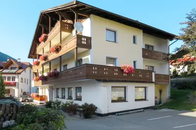 Image de Confortable appartement pour 6 personnes avec Wifi, Tv, balcon, animaux admis et parking