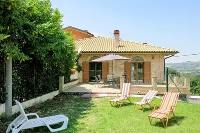 Image de Merveilleuse maison de vacances privée avec Wifi, Tv, terrasse, animaux admis et parking