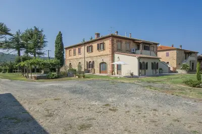 Image de Appartement dans une maison de vacances avec Wifi, climatisation, Tv, patio, animaux admis, parking