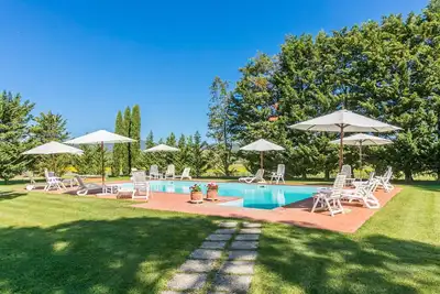 Image de Joli appartement dans une maison de vacances avec Wifi, climatisation, piscine, terrasse et parking