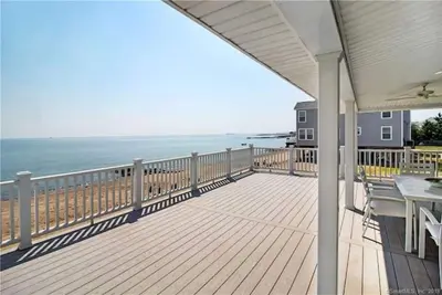Image de Direct Waterfront Private Beach Escape