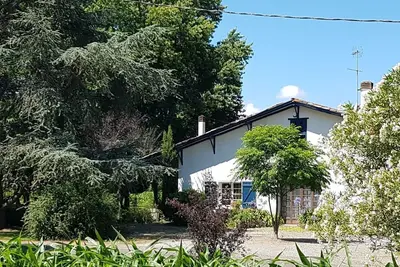 Image de Maison Béarnaise au pied des coteaux
