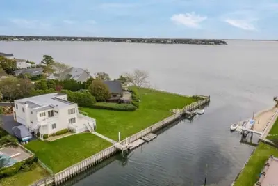 Image de Location d'été - Hampton Bays Waterfront