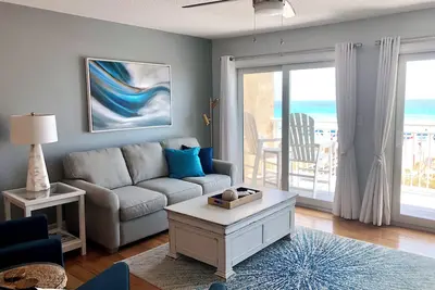 Image de ** Condo Avant Golfe / Vues Incroyables ** Island Sands 307 avec service de plage / wifi