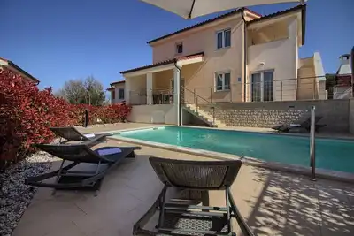 Image de Maison de vacances Banjole pour 1 - 20 personnes avec 8 chambres à coucher - Maison de vacances