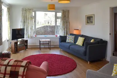 Image de 3 chambres à coucher à Topsham
