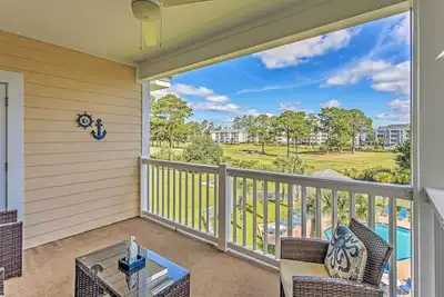 Image de Nouveau! Condo mis à jour à Myrtle Beach avec vue sur le parcours de golf