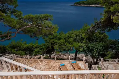Image de Charming Bohemian Chic Style Villa | 4 Bedrooms | Villa Punti Waterfront | Sea Front Villa with Stunning Ocean Views | Brac