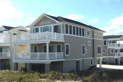 Image de Ocean Front Home Ă Harvey Cedars
