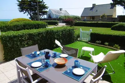 Image de Studio cabine 2 à 4 personnes à 50 m de la plage