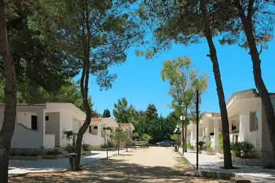 Image de Appartement avec bain Ă remous, piscine, climatisation, Wifi, Tv, terrasse