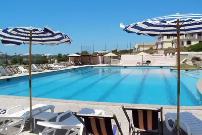 Image de Confortable appartement pour 4 personnes avec piscine, Tv, balcon, animaux admis et parking