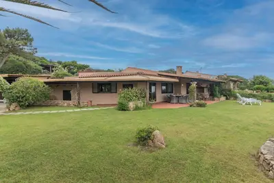 Image de Merveilleuse maison de vacances privée pour 8 personnes avec climatisation, Tv, terrasse et parking