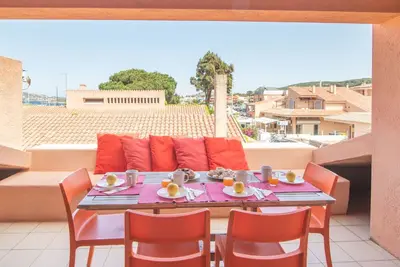 Image de Confortable appartement pour 6 personnes avec climatisation, Wifi, Tv, terrasse et animaux admis