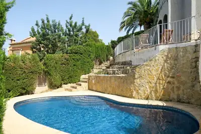 Image de Belle maison de vacances privée avec Wifi, piscine privée, Tv, terrasse, animaux admis et parking